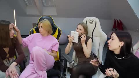 Sheryl online show from 11/24/25, 11:21