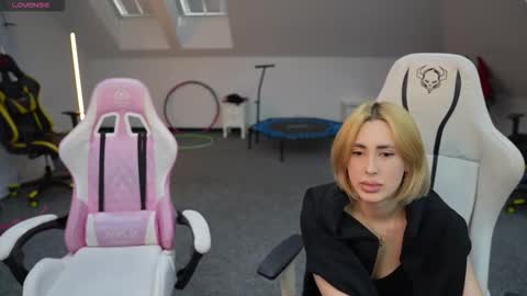 Sheryl online show from 11/28/25, 11:13