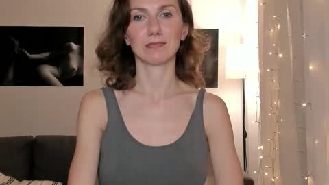 Snapshot of shesleepsnaked chatting on 02/05/26, 06:23 shesleepsnaked online show from 02/05/26, 06:23