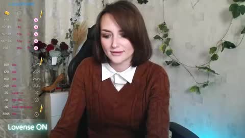 Snapshot of sheslike_firstlove chatting on 09/30/25, 03:50 Vanessa online show from 09/30/25, 03:50