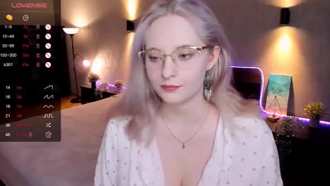 Hello guys my name is Aemilia online show from 02/11/25, 09:09