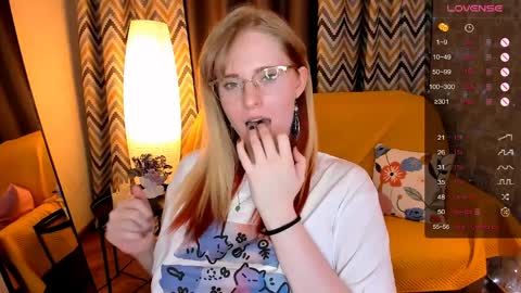 Hello guys my name is Aemilia online show from 04/01/26, 01:41