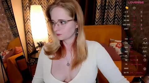 Snapshot of sheslinki chatting on 05/18/26, 08:31 Hello guys my name is Aemilia online show from 05/18/26, 08:31