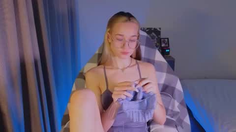 Sheyli online show from 12/19/25, 03:52