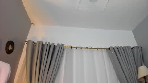 Sheyla online show from 12/14/25, 04:12