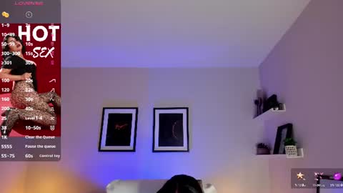 Snapshot of sheyla_hills_ chatting on 07/23/26, 04:10 Sheyla online show from 07/23/26, 04:10