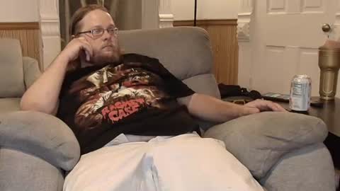 Snapshot of shifty885 chatting on 07/05/26, 03:23 shifty885 online show from 07/05/26, 03:23