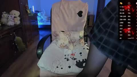 Snapshot of shimizyre chatting on 03/02/25, 10:24 Marta Violet online show from 03/02/25, 10:24