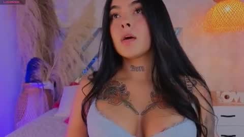 Snapshot of shimmer_lure chatting on 10/25/25, 08:03 shimmer_lure online show from 10/25/25, 08:03