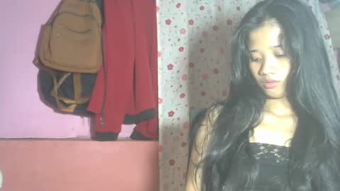 Snapshot of shimmering_kate chatting on 01/07/25, 01:49 shimmering_kate online show from 01/07/25, 01:49