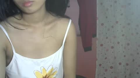 Snapshot of shimmering_kate chatting on 01/15/25, 10:24 shimmering_kate online show from 01/15/25, 10:24