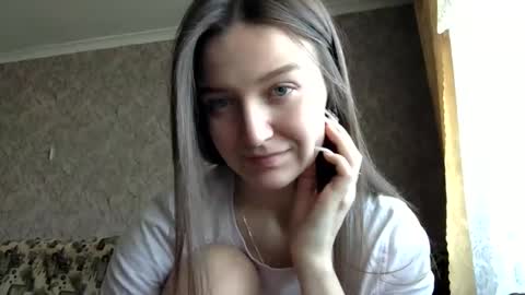 Snapshot of shining_pearl chatting on 03/04/25, 12:12 Jesica online show from 03/04/25, 12:12