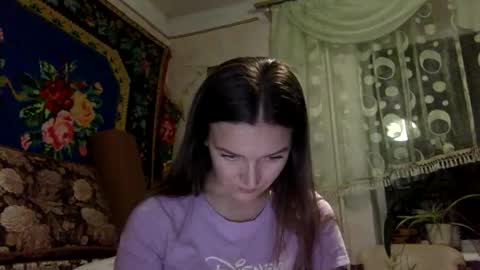 Snapshot of shining_pearl chatting on 09/18/25, 07:16 Jesica online show from 09/18/25, 07:16