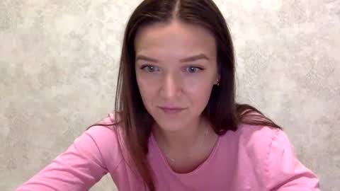 Snapshot of shining_pearl chatting on 09/23/25, 08:23 Jesica online show from 09/23/25, 08:23