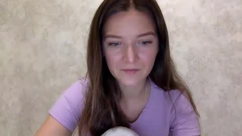 Snapshot of shining_pearl chatting on 09/28/25, 08:14 Jesica online show from 09/28/25, 08:14