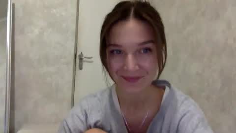 Jesica online show from 10/26/25, 09:10