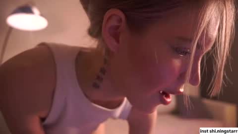 Snapshot of shiningstarrr chatting on 02/14/25, 09:43 Nika online show from 02/14/25, 09:43