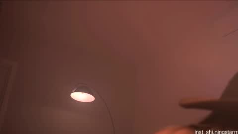 Snapshot of shiningstarrr chatting on 03/06/25, 01:27 Nika online show from 03/06/25, 01:27