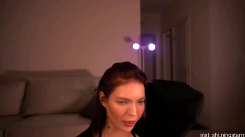 Snapshot of shiningstarrr chatting on 03/10/25, 06:34 Nika online show from 03/10/25, 06:34