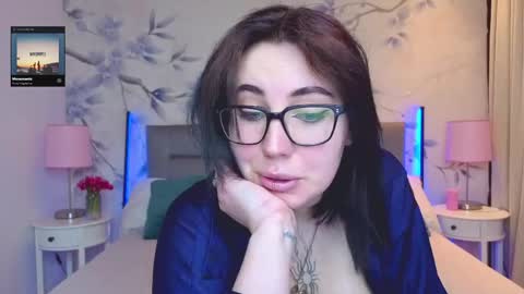 shiraazsh online show from 04/21/26, 12:44