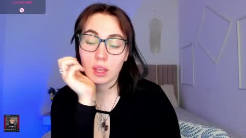 shiraazsh online show from 04/22/26, 05:32