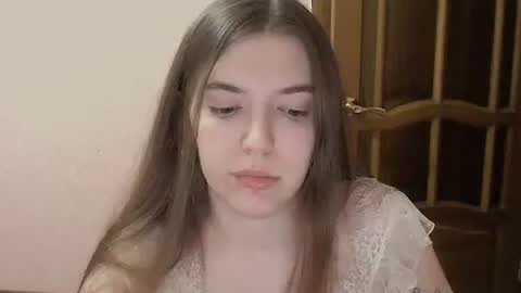 shiraha___rafieru online show from 11/19/25, 10:32