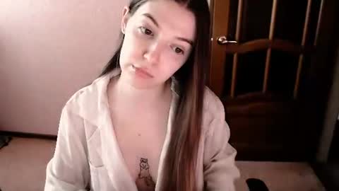 Snapshot of shiraha___rafieru chatting on 05/20/26, 12:11 shiraha___rafieru online show from 05/20/26, 12:11
