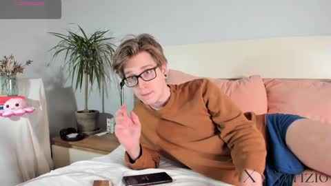 Matthew online show from 02/28/25, 10:39