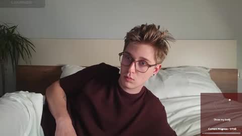 Matthew online show from 11/12/25, 06:19