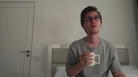 Matthew online show from 04/26/26, 08:34