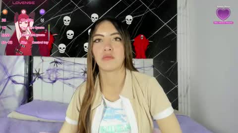 Snapshot of shirleyhott chatting on 10/24/25, 01:40 shirleyhott online show from 10/24/25, 01:40