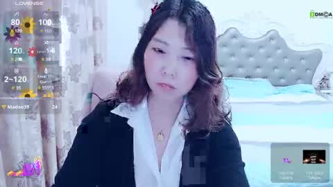 Snapshot of shirleyni chatting on 02/20/25, 02:02 Shirleyni online show from 02/20/25, 02:02