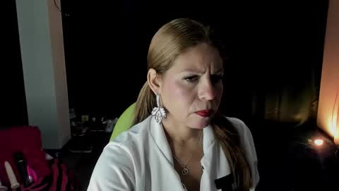 shirly online show from 11/04/25, 03:38