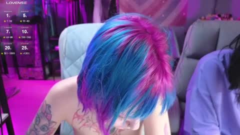 SHIROxLOLY online show from 06/05/26, 06:52