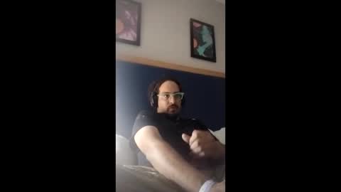 Snapshot of shmokeandmirrors chatting on 04/07/26, 04:40 shmokeandmirrors online show from 04/07/26, 04:40