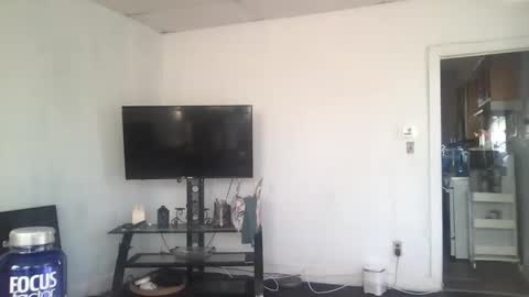 Snapshot of shockingtitz chatting on 03/24/26, 08:58 spanish princess online show from 03/24/26, 08:58