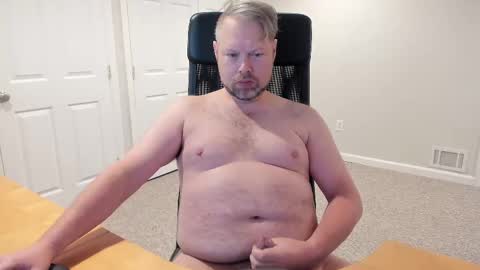 Snapshot of shofixtie chatting on 10/17/25, 01:25 Shofixtie online show from 10/17/25, 01:25