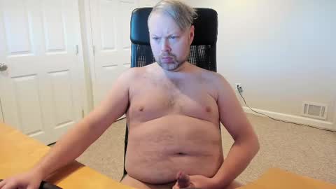 Snapshot of shofixtie chatting on 11/18/25, 01:59 Shofixtie online show from 11/18/25, 01:59