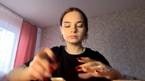 Snapshot of shondareadus chatting on 04/02/26, 07:39 Sade online show from 04/02/26, 07:39