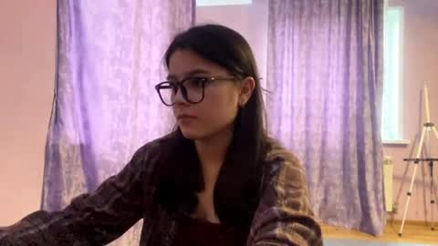 Marie online show from 04/28/26, 02:22