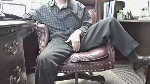 Snapshot of shootme69 chatting on 01/07/26, 05:37 nikolas send dm for an appointment online show from 01/07/26, 05:37