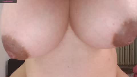 lamai online show from 03/12/25, 01:40