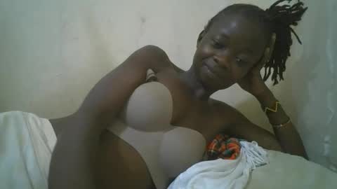 Snapshot of shortnswee254 chatting on 10/22/25, 08:08 shortnswee254 online show from 10/22/25, 08:08