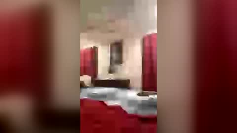 Snapshot of shortthicc chatting on 06/14/26, 11:56 shortthicc online show from 06/14/26, 11:56