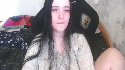 Snapshot of show_for_you chatting on 05/08/26, 12:32 show_for_you online show from 05/08/26, 12:32