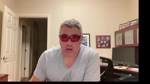 Chicago Guy online show from 10/30/25, 03:30