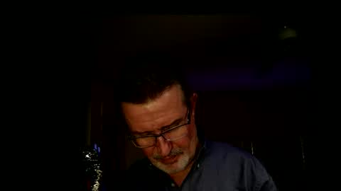 shrewtamer online show from 10/10/25, 02:10