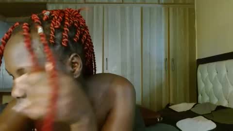 Snapshot of shugahnash chatting on 12/05/24, 05:39 nash online show from 12/05/24, 05:39