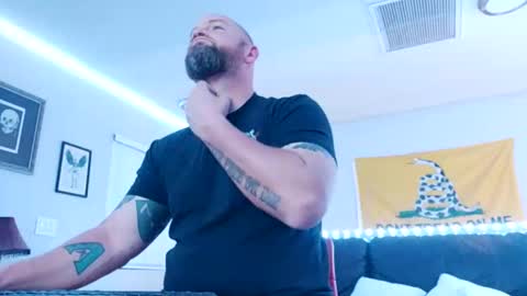 Snapshot of shwmeyours chatting on 12/07/24, 01:14 shwmeyours online show from 12/07/24, 01:14