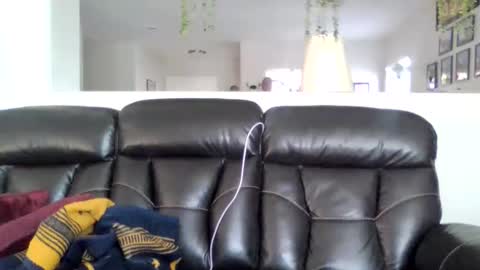 Snapshot of shwmeyours chatting on 10/25/25, 06:57 shwmeyours online show from 10/25/25, 06:57